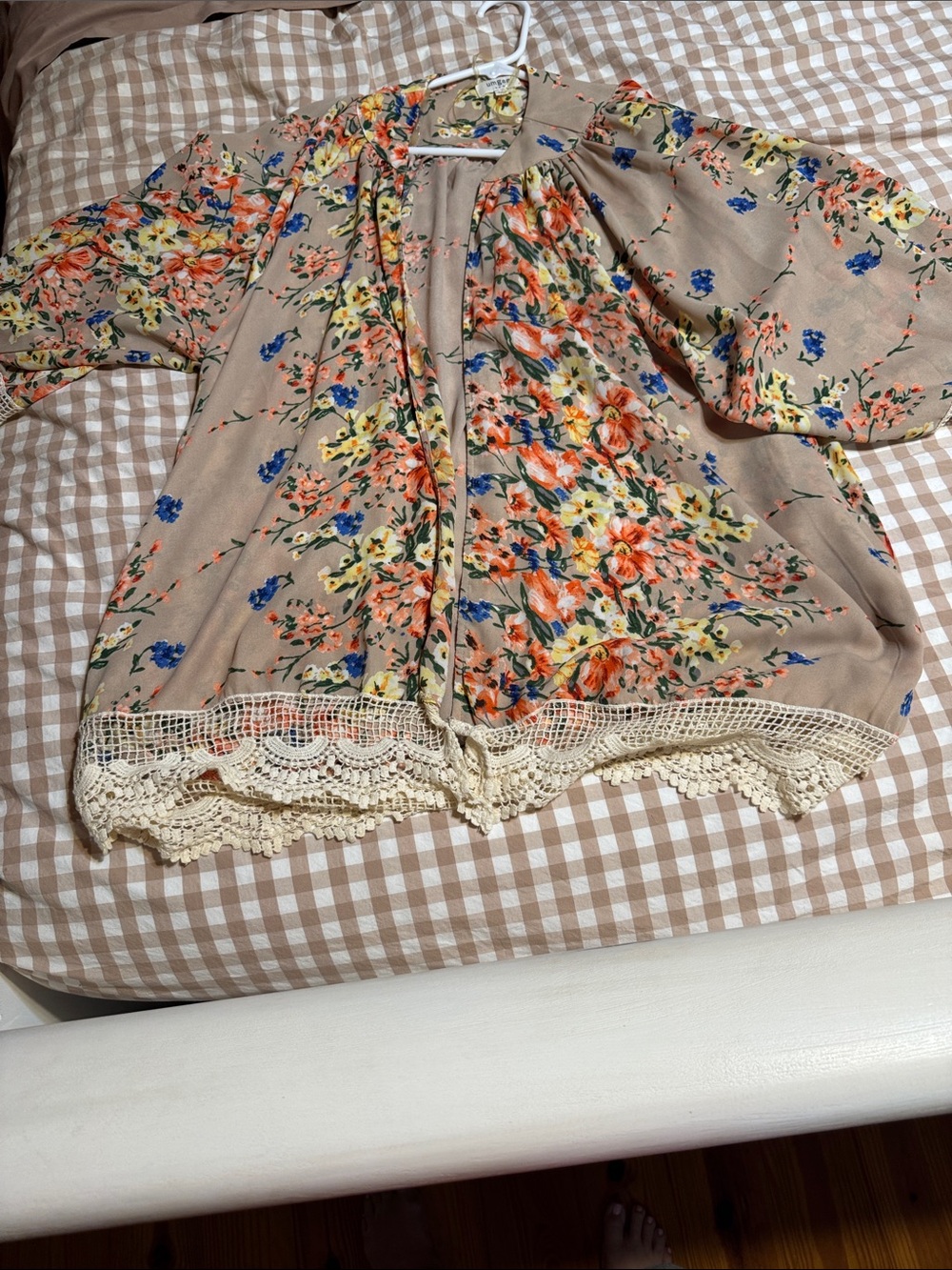 Umgee Beige Floral Kimono with Lace Trim
